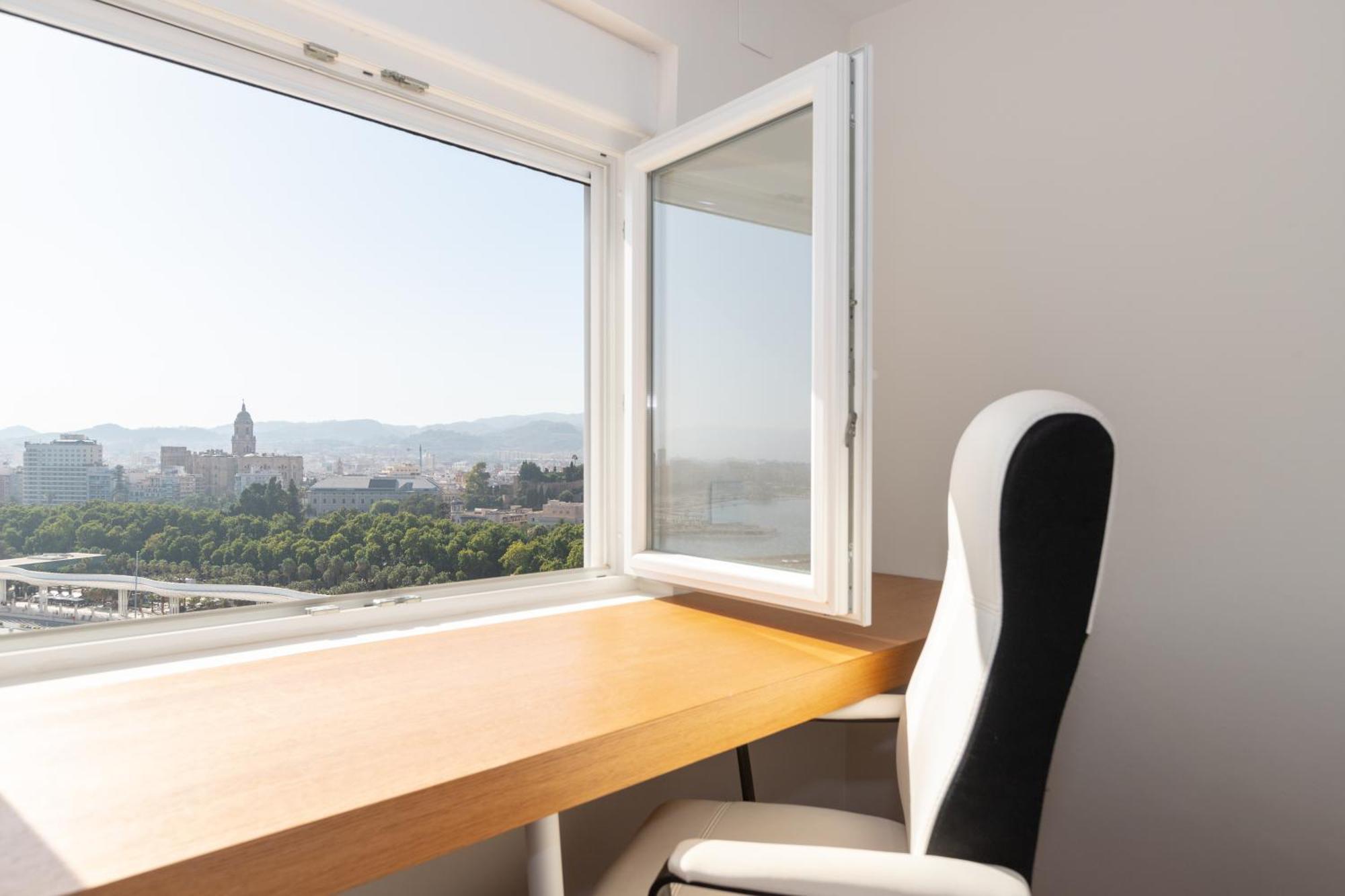 Luxury Beach/Port Apartment มาลากา ภายนอก รูปภาพ